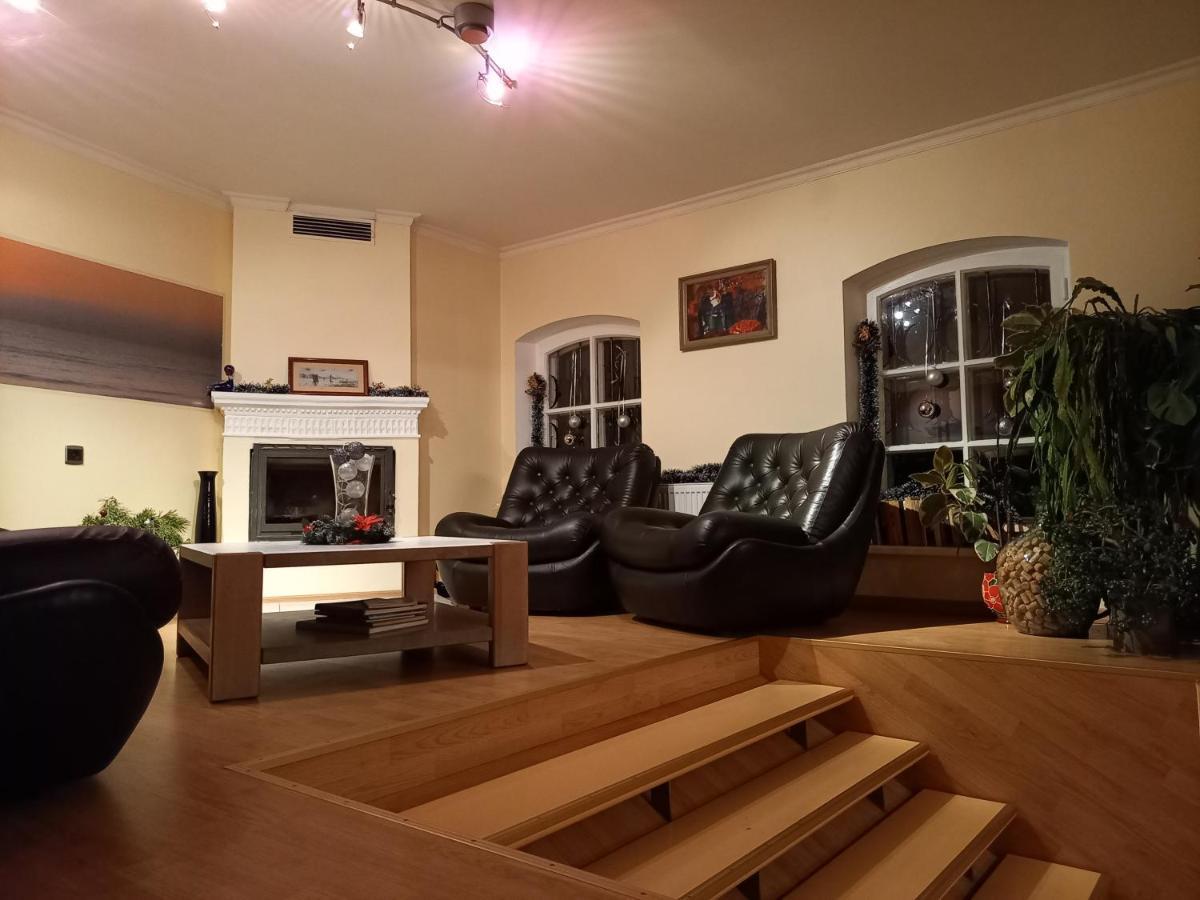 Villa Figaro à Ventspils Extérieur photo
