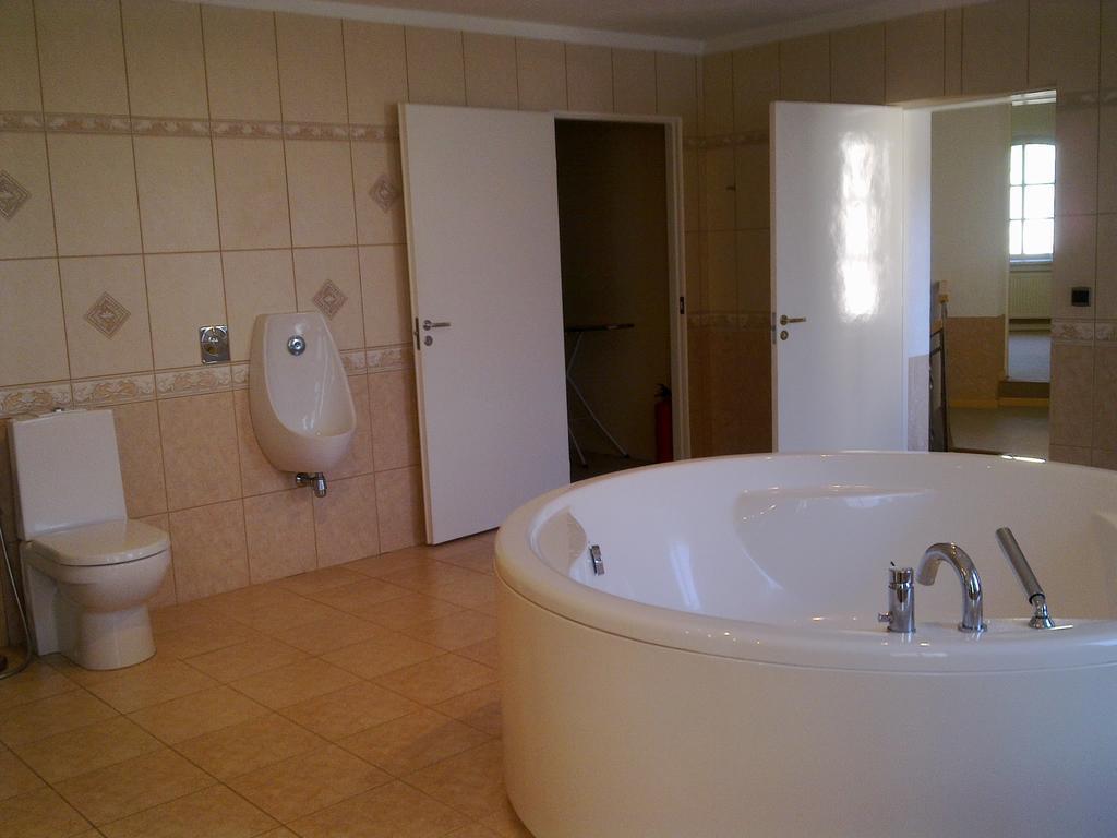 Villa Figaro à Ventspils Extérieur photo